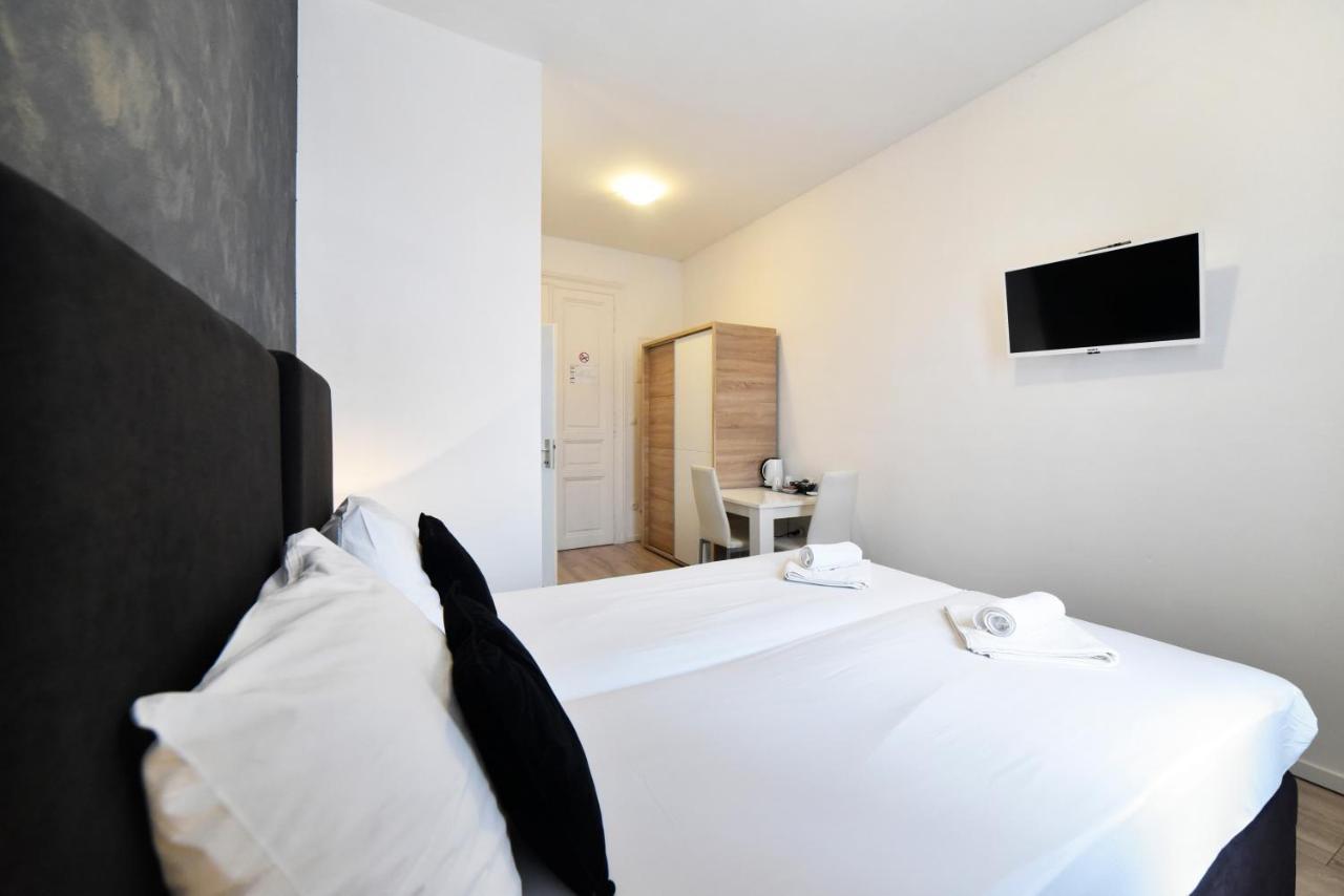 Virtus Apartments And Rooms With Free Private Parking ザグレブ エクステリア 写真