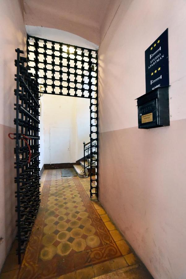 Virtus Apartments And Rooms With Free Private Parking ザグレブ エクステリア 写真