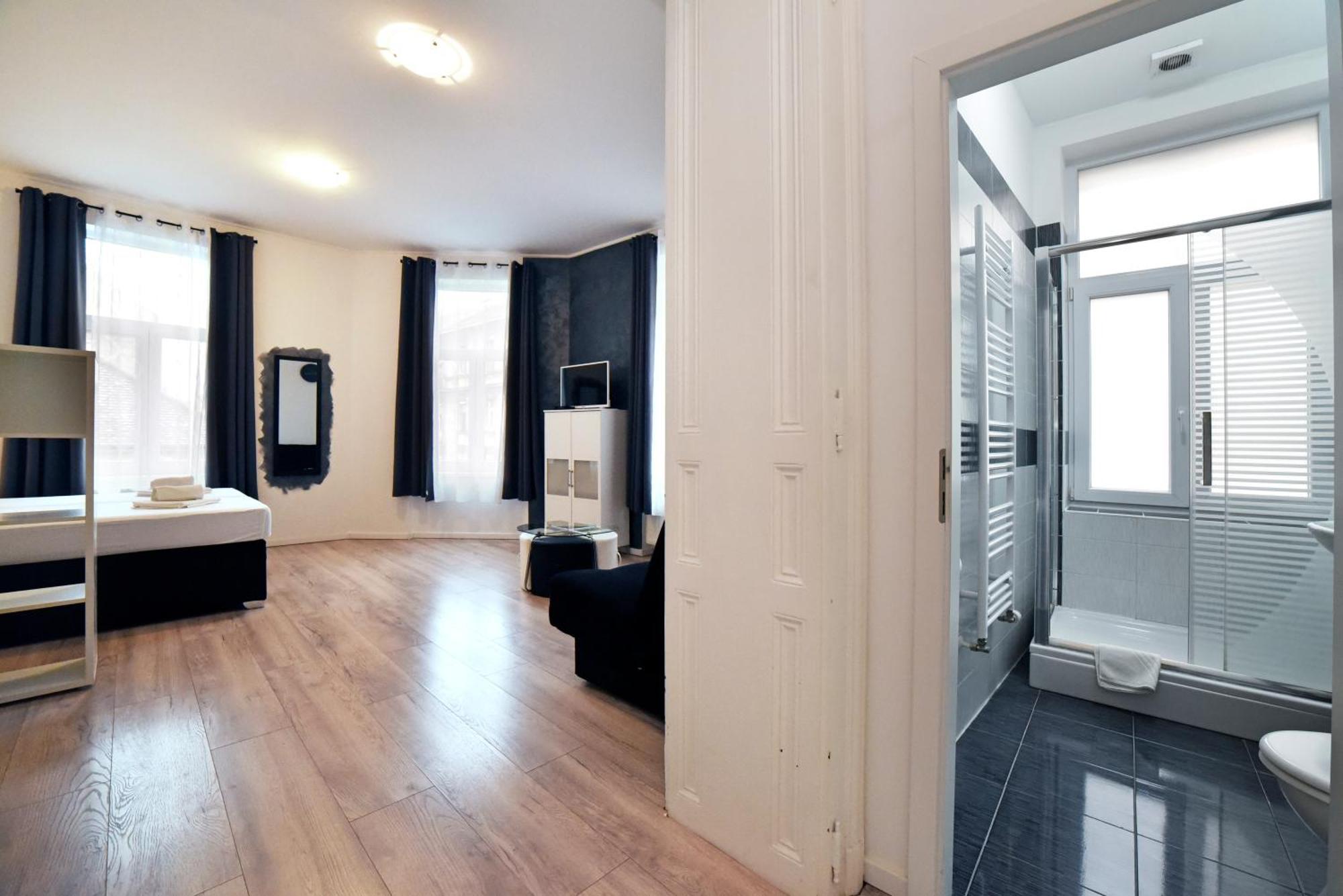 Virtus Apartments And Rooms With Free Private Parking ザグレブ エクステリア 写真