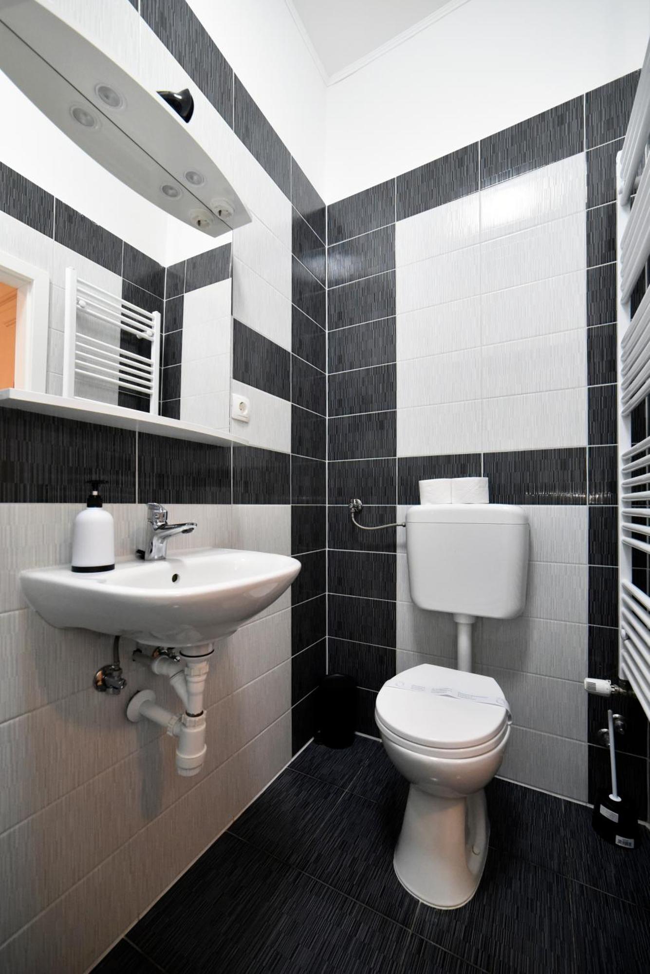 Virtus Apartments And Rooms With Free Private Parking ザグレブ エクステリア 写真