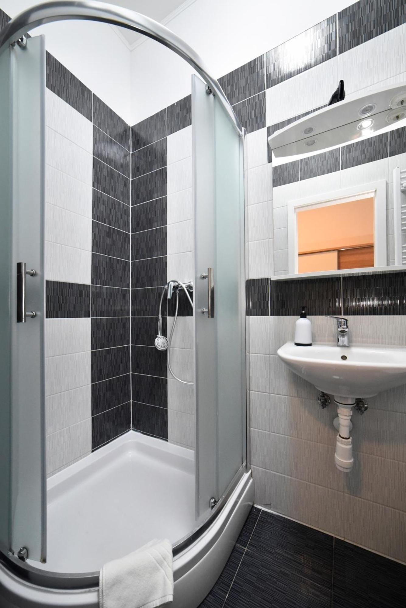 Virtus Apartments And Rooms With Free Private Parking ザグレブ エクステリア 写真